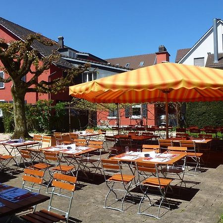 Gasthof Loewen Bassersdorf Bagian luar foto